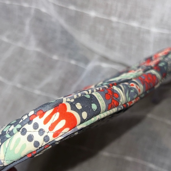 Vera Bradley Nomadic Floral Design Quilted Padded Laptop Sleeve Travel Case NWT - Picture 15 of 15